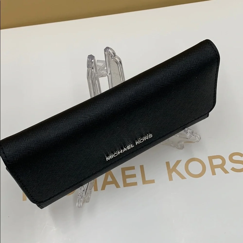 Michael Kors Jet Set Travel Lg Trifold Wallet - Picture 3 of 16